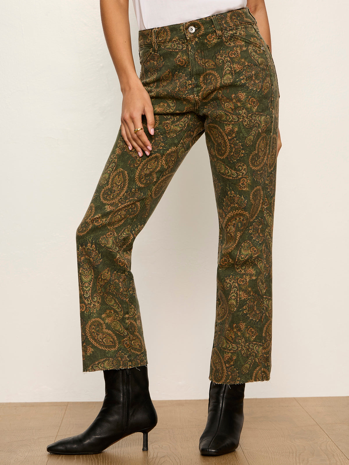 Cadence 90'S Straight Crop Jean Washed Decoratif - Sanctuary Clothing