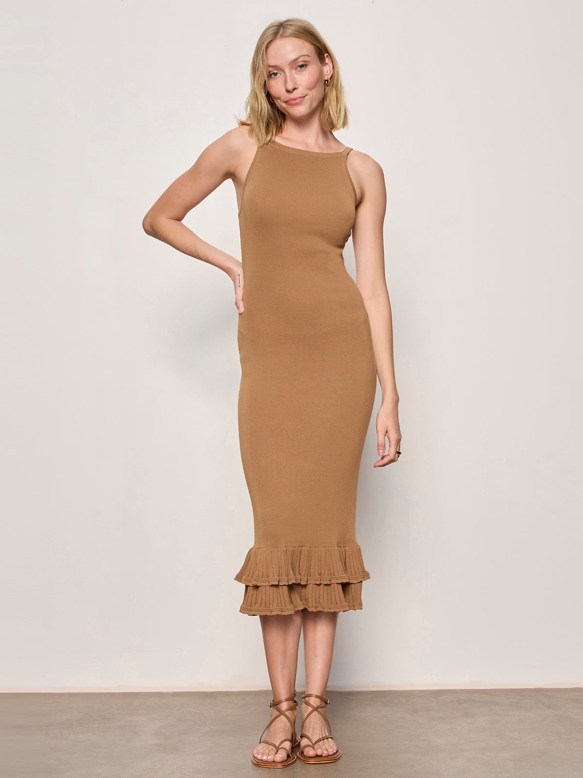 OUTDO TIER HEM SWEATER DRESS TOASTED COCONUT - Sanctuary Clothing