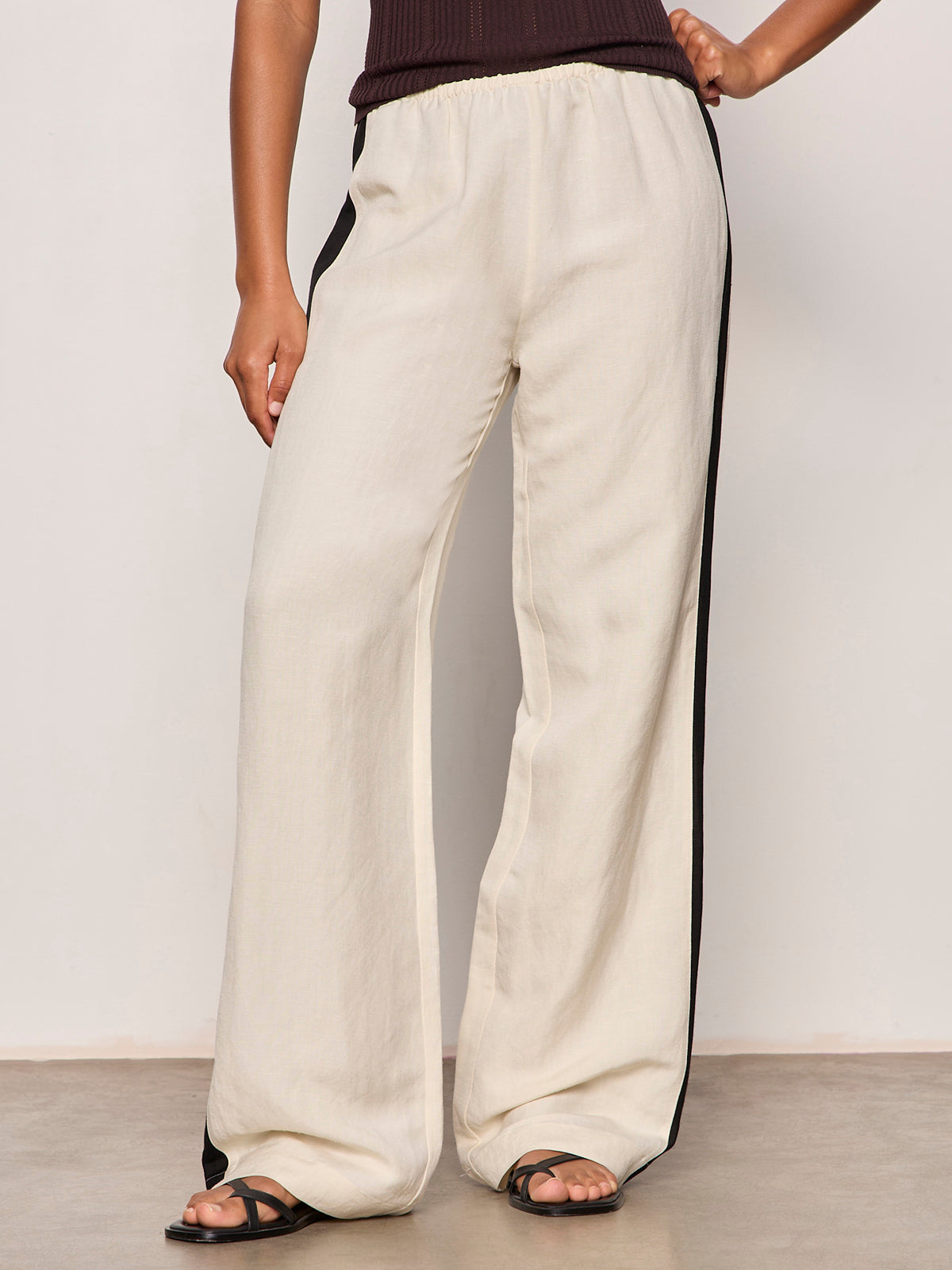 CASUAL TRACK PANT SUMMER SAND / BLACK - Sanctuary Clothing