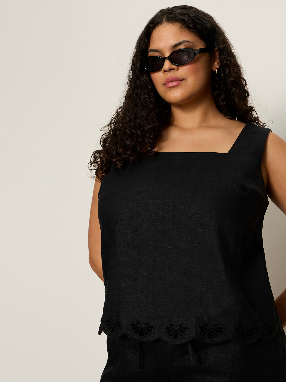 Almost There Linen Top Black Extended Sizing - Sanctuary Clothing