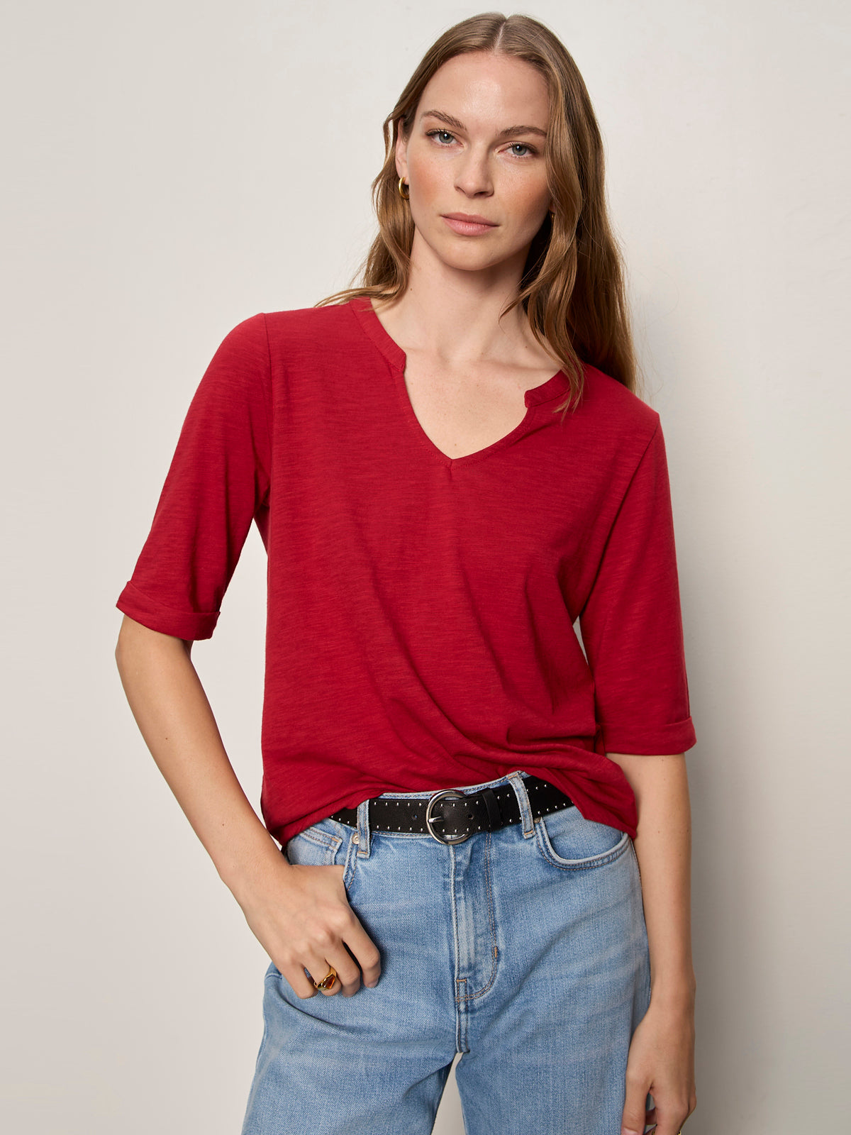 DOLCE NOTCH NECK TEE RED BERRY - Sanctuary Clothing