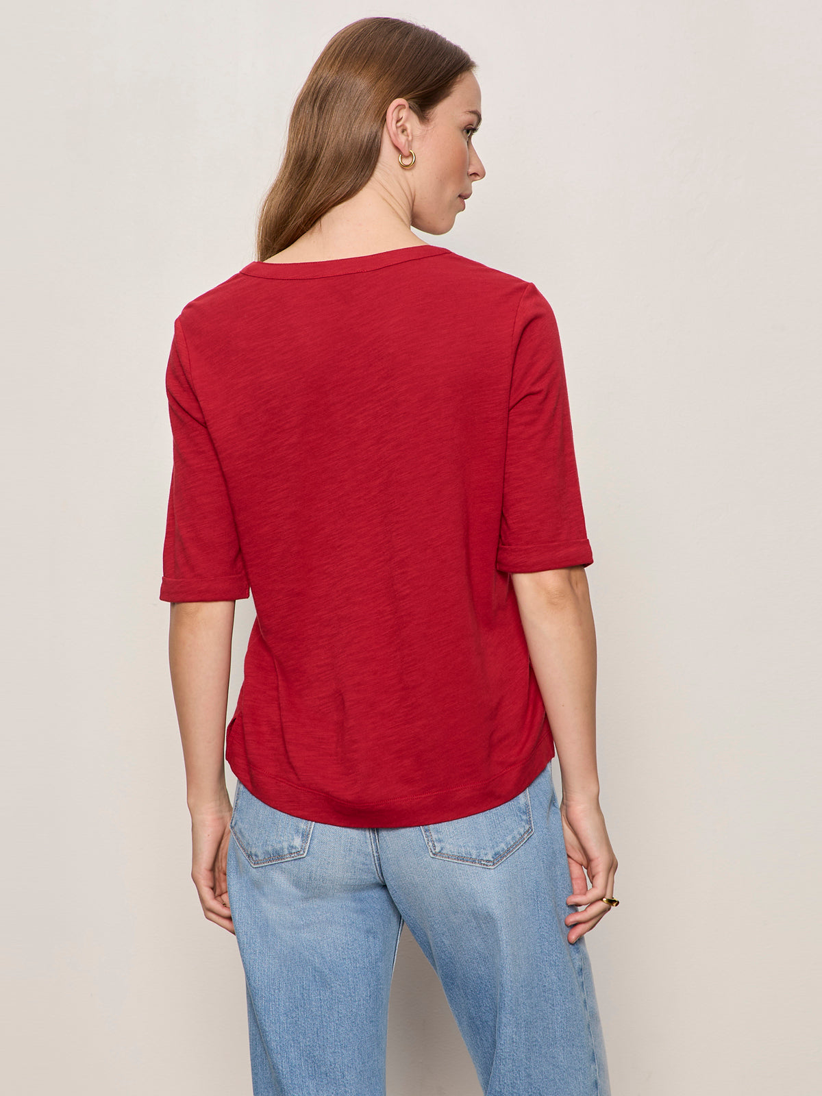 DOLCE NOTCH NECK TEE RED BERRY - Sanctuary Clothing