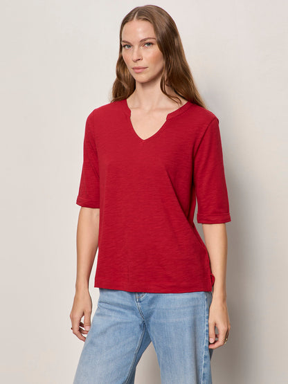 DOLCE NOTCH NECK TEE RED BERRY - Sanctuary Clothing