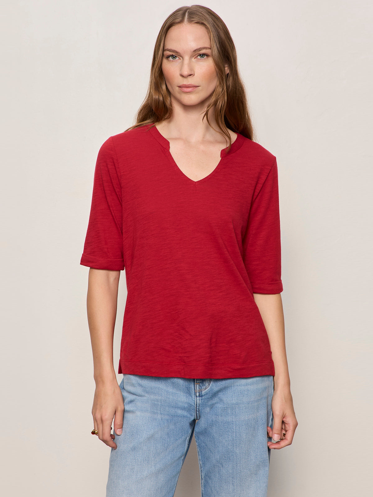 DOLCE NOTCH NECK TEE RED BERRY - Sanctuary Clothing