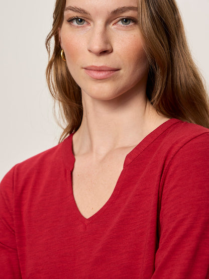 DOLCE NOTCH NECK TEE RED BERRY - Sanctuary Clothing