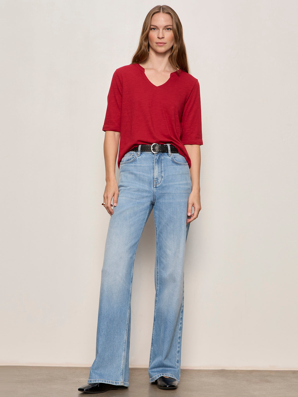 DOLCE NOTCH NECK TEE RED BERRY - Sanctuary Clothing