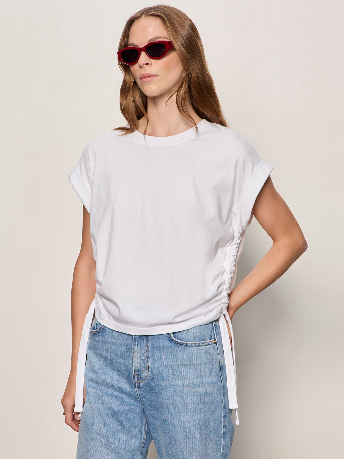 ALL DAY RUCHED TEE WHITE - Sanctuary Clothing