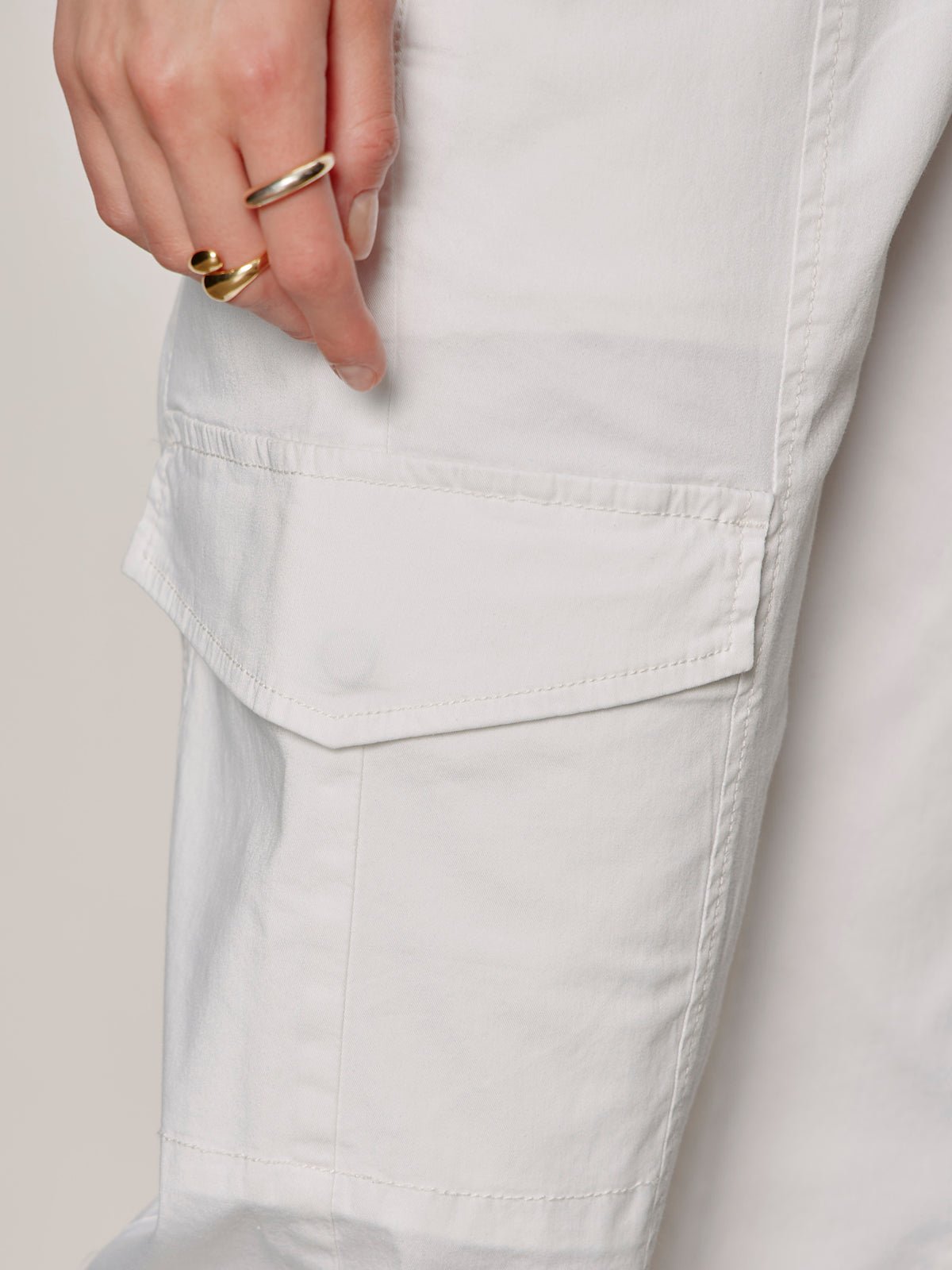 Rebel Straight Crop Pant Chalk - Sanctuary Clothing