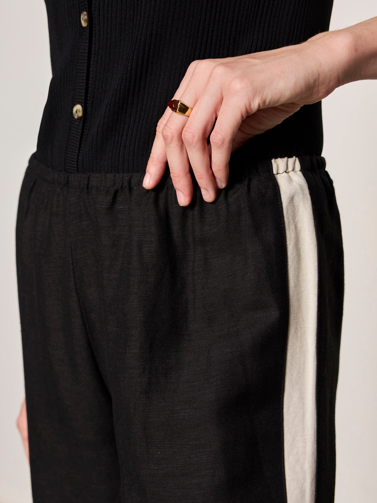 CASUAL TRACK PANT BLACK / SUMMER SAND - Sanctuary Clothing