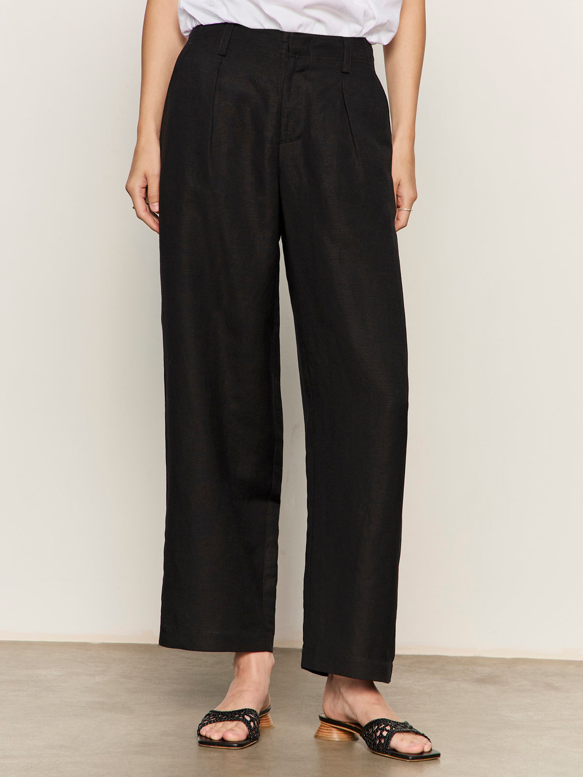 Scout Linen Barrel Pant Black - Sanctuary Clothing