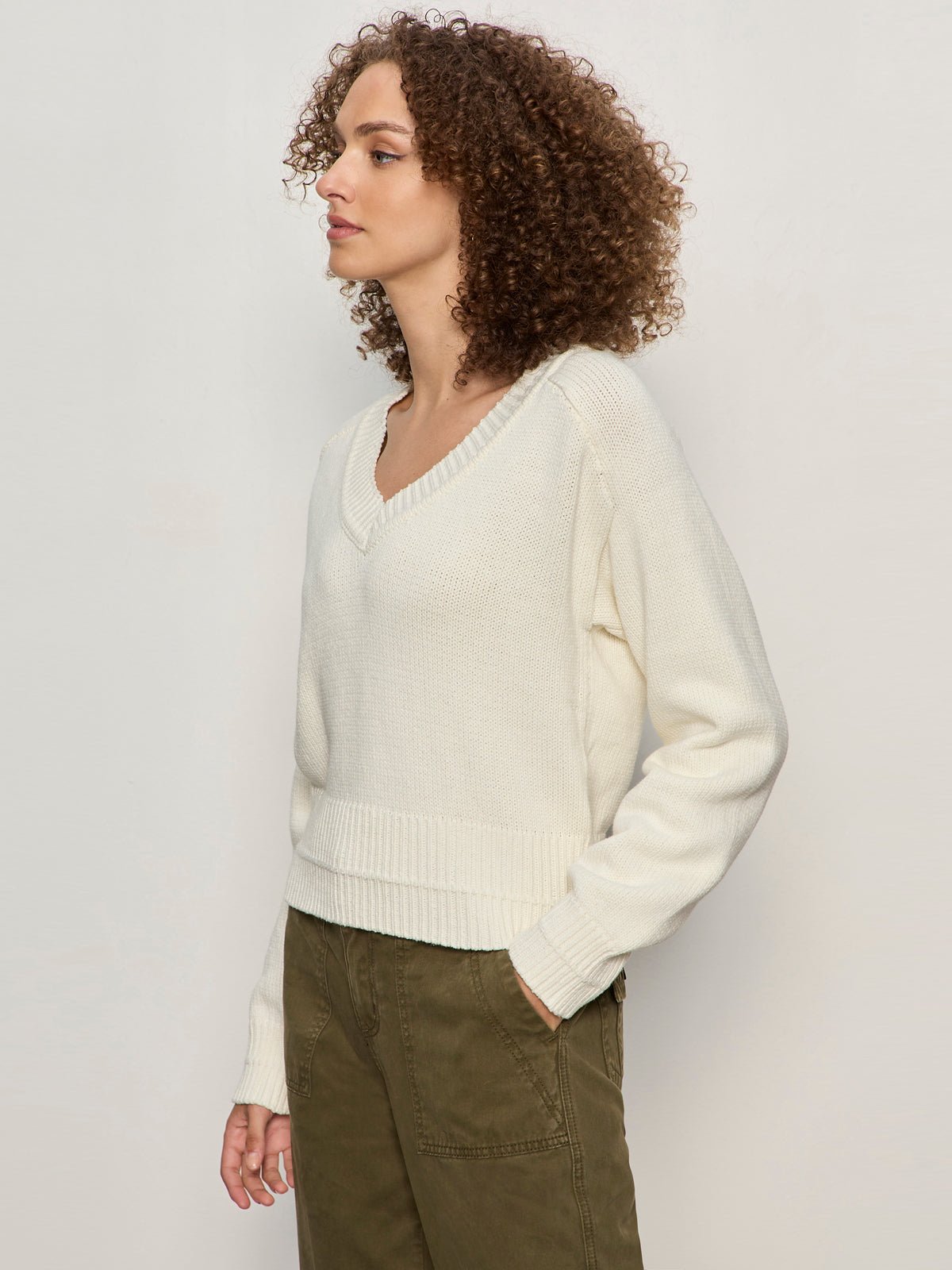 PERFECT V NECK SWEATER VINTAGE IVORY - Sanctuary Clothing