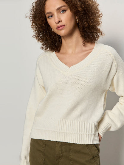 PERFECT V NECK SWEATER VINTAGE IVORY - Sanctuary Clothing