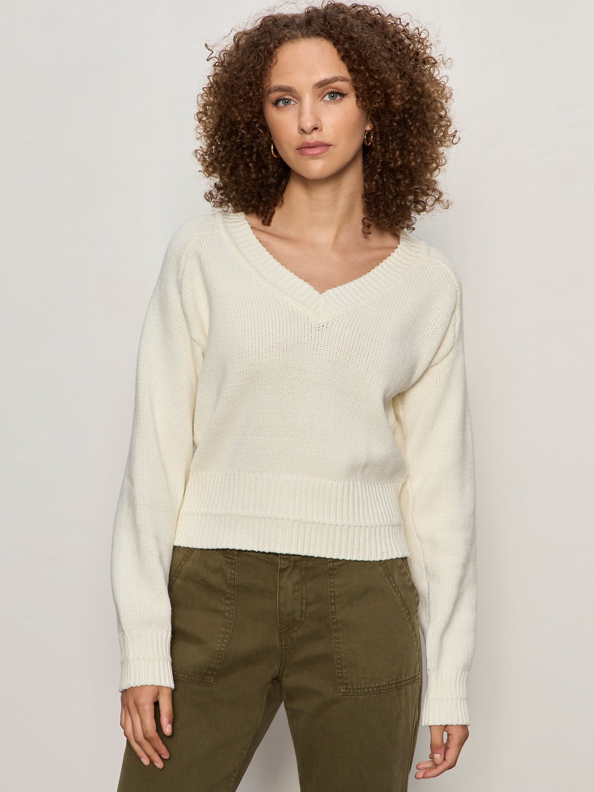PERFECT V NECK SWEATER VINTAGE IVORY - Sanctuary Clothing