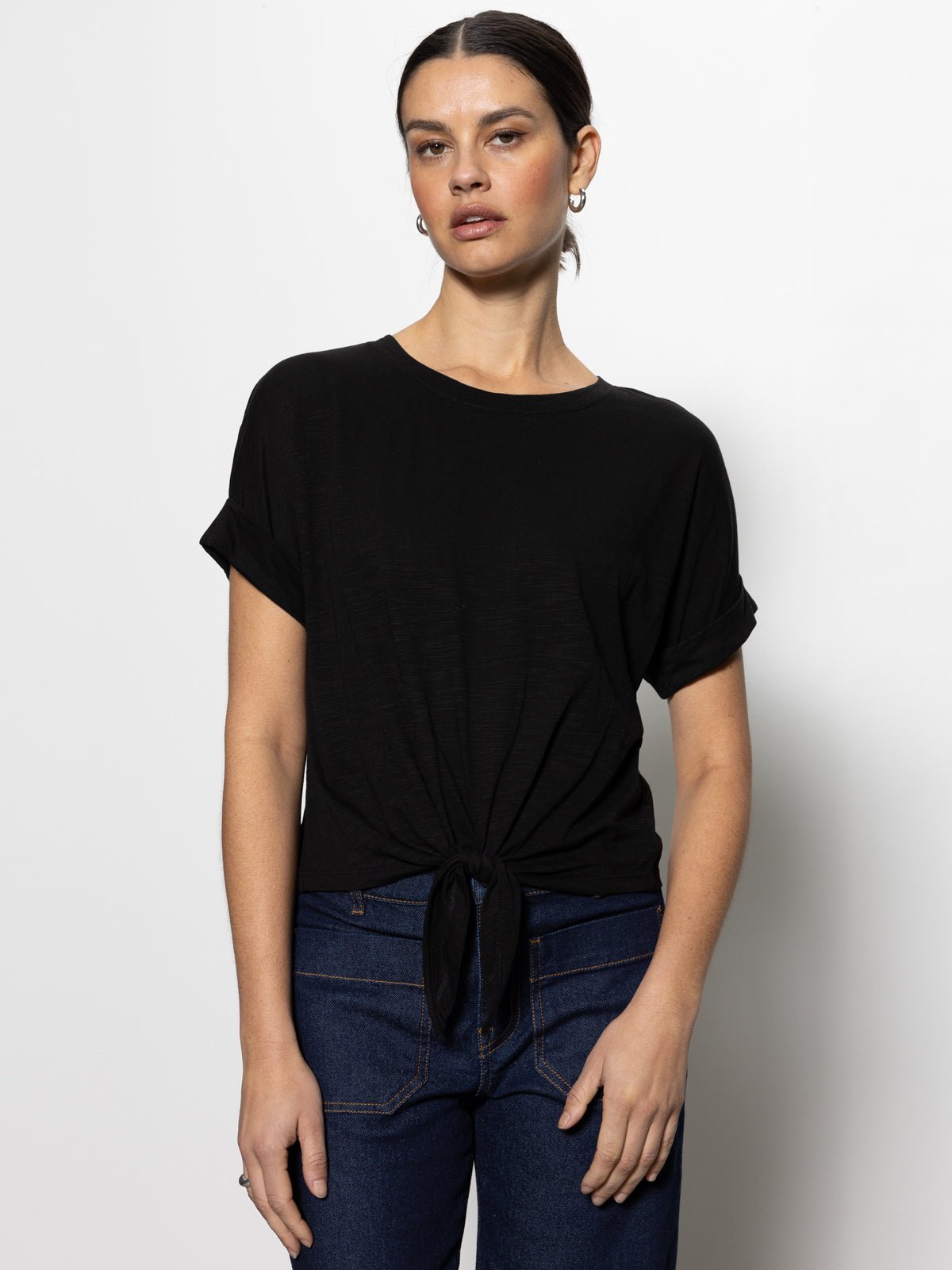 ALL DAY TIE TEE BLACK - Sanctuary Clothing