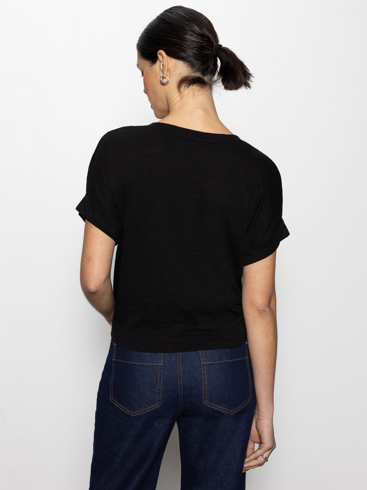 ALL DAY TIE TEE BLACK - Sanctuary Clothing
