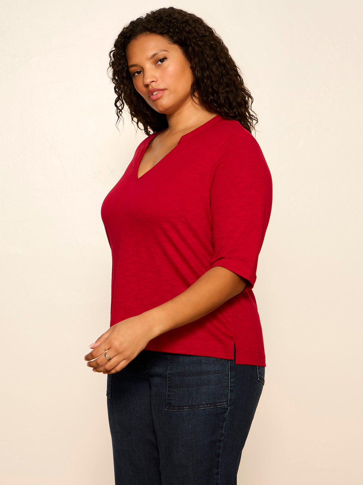 DOLCE NOTCH NECK TEE RED BERRY - Sanctuary Clothing