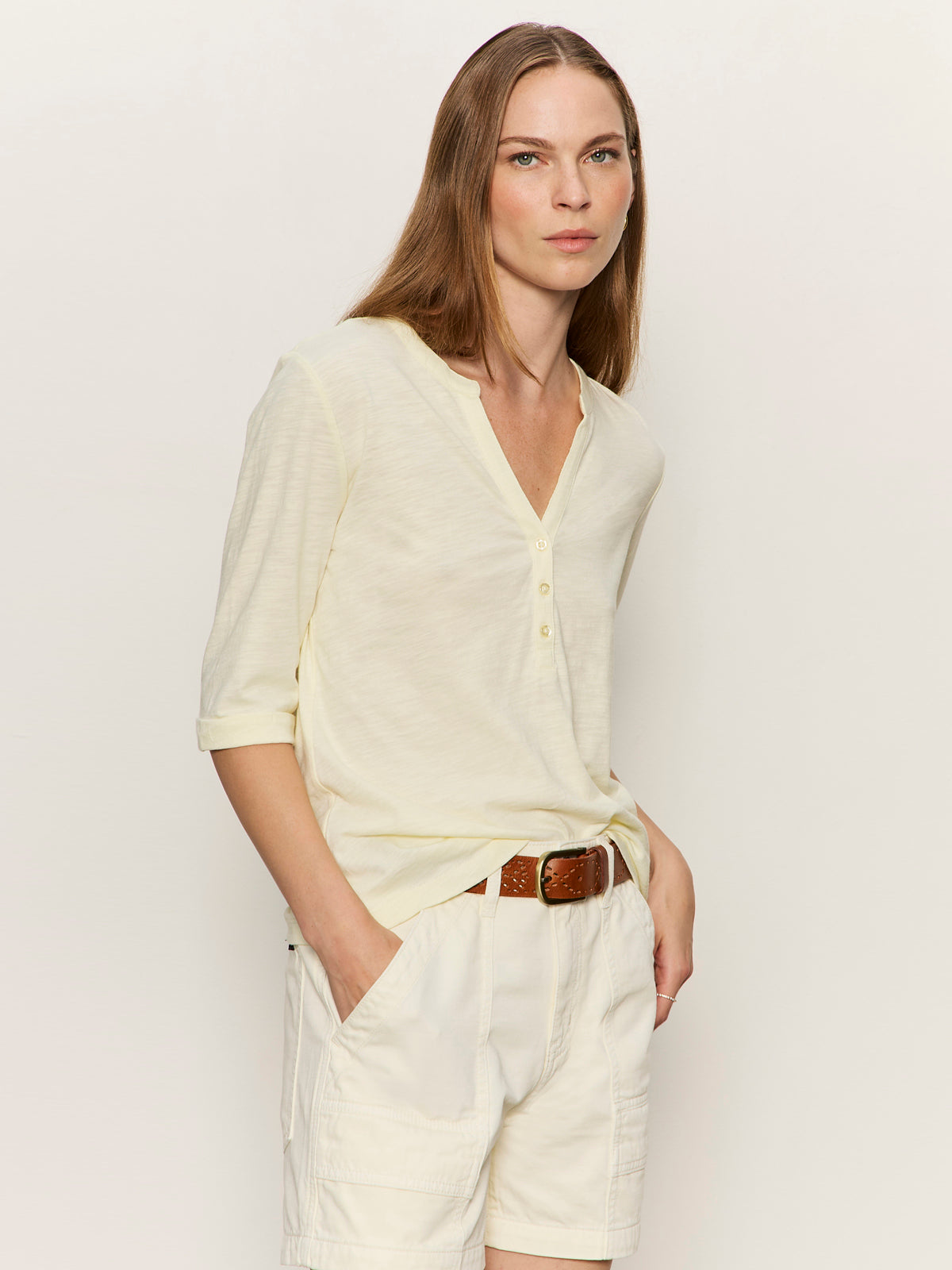 ROLLED SLEEVE TEE LEMON DROP - Sanctuary Clothing