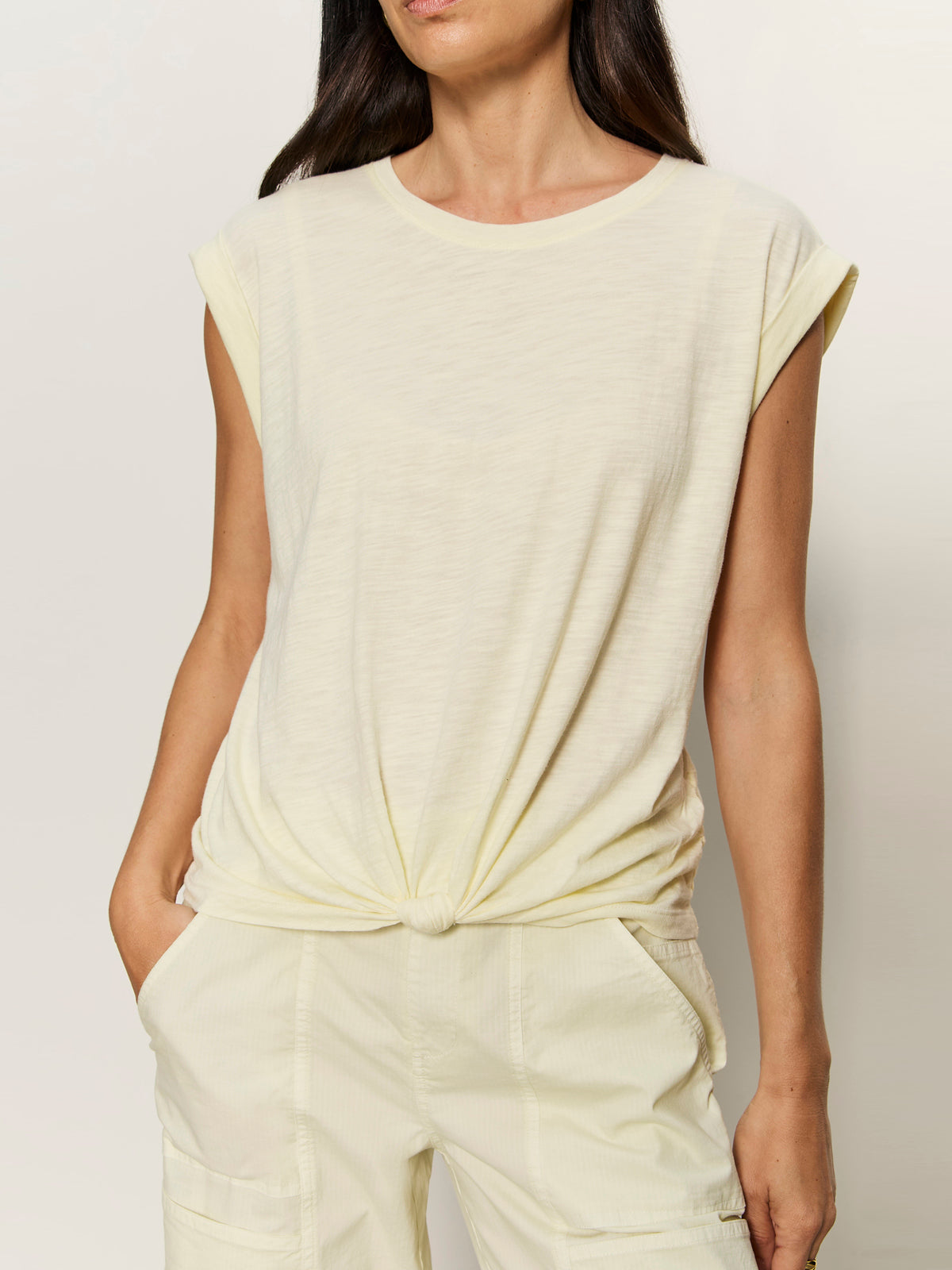 KNOTTED MUSCLE TEE LEMON DROP - Sanctuary Clothing