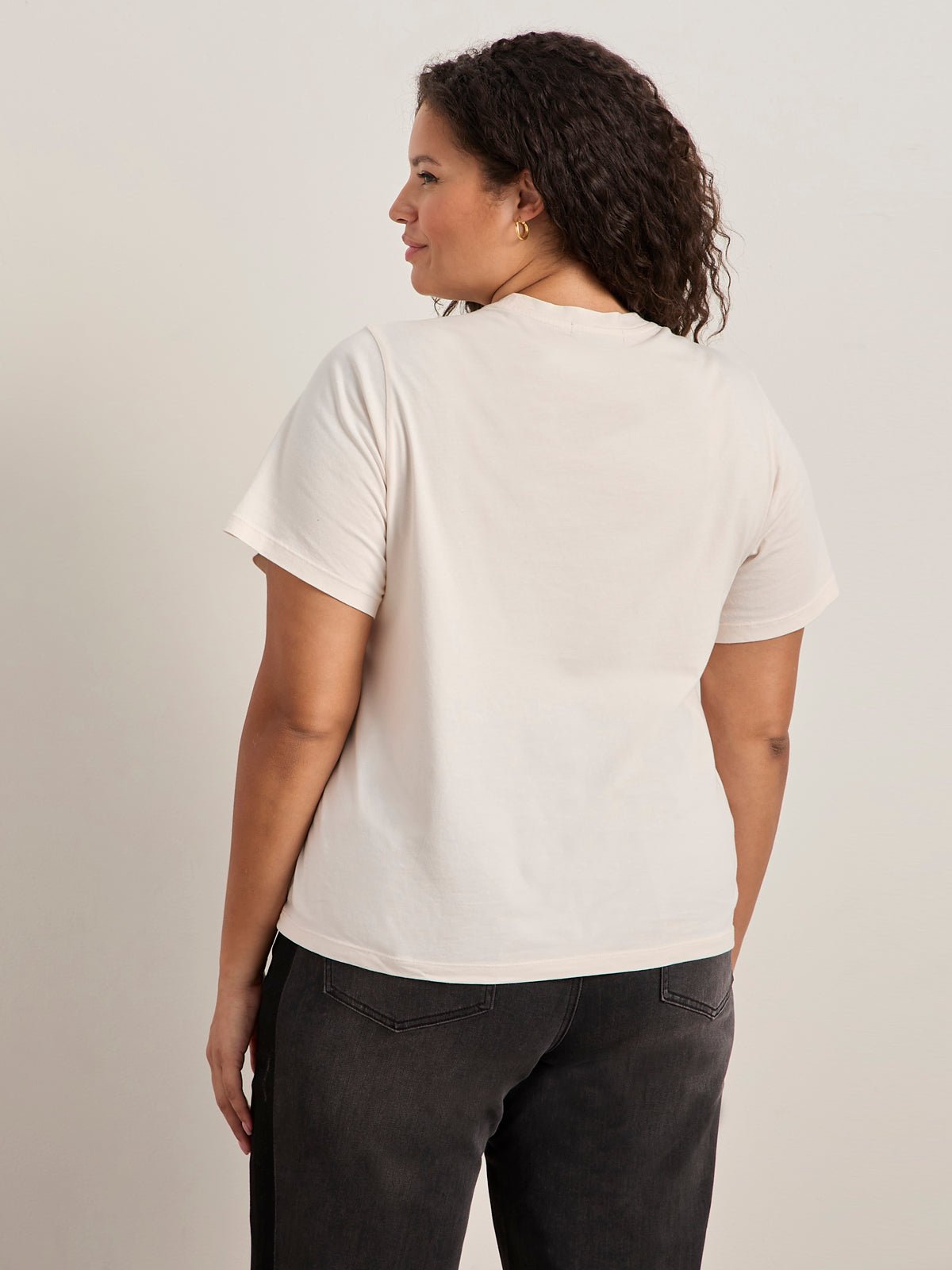 AREN'T GONNA KEEP QUIET TEE PINK MILK - Sanctuary Clothing