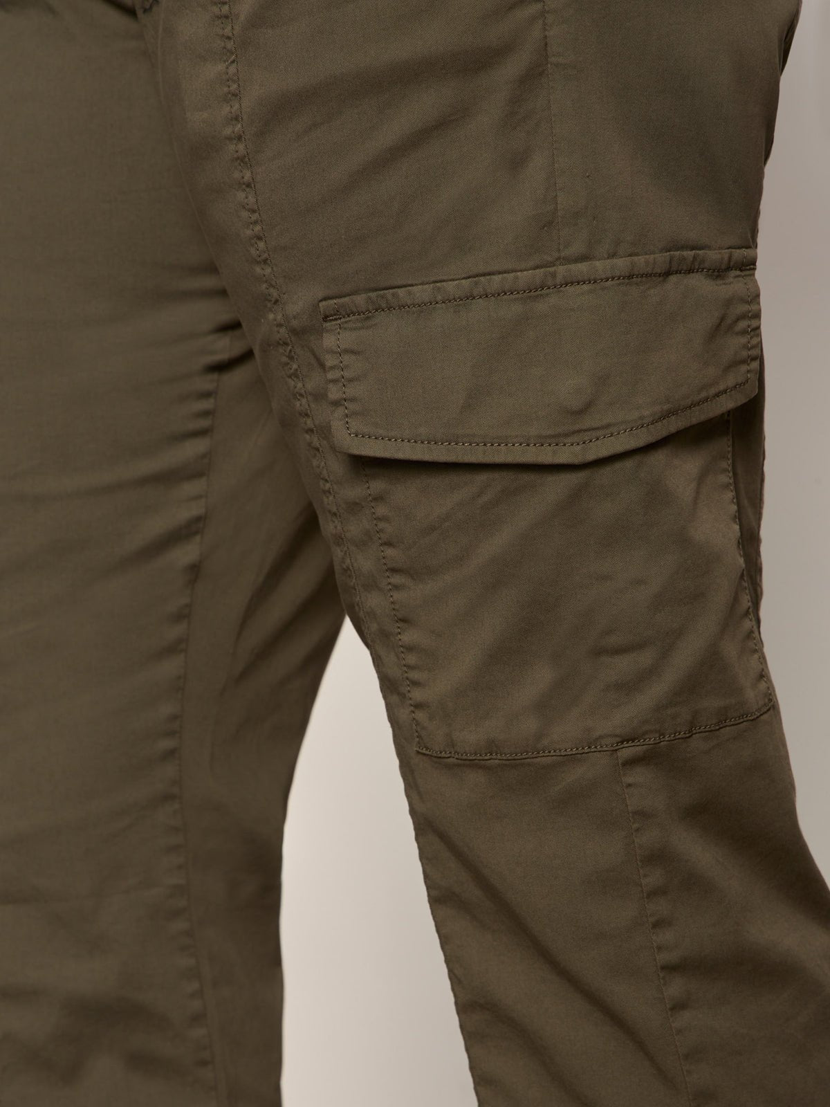 Rebel Straight Crop Pant Fatigue Extended Sizing - Sanctuary Clothing