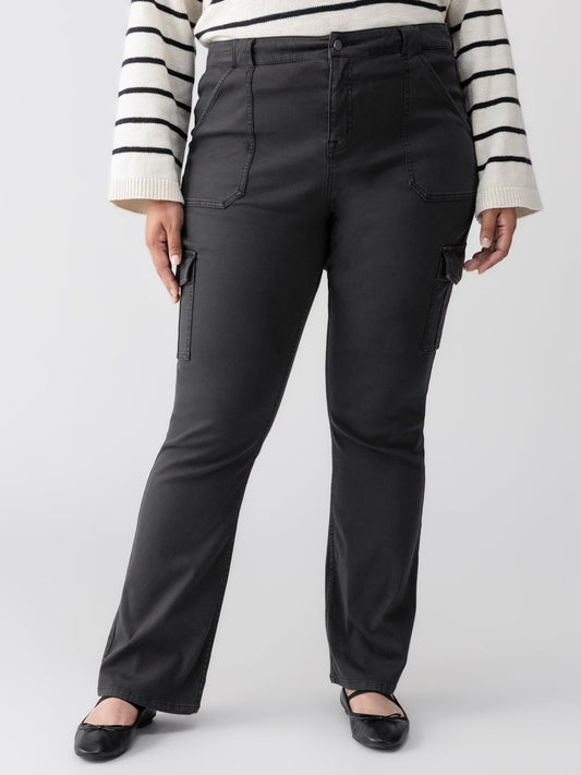 Sculpted Hayden Bootcut Standard Rise Pant Black Extended Sizing - Sanctuary Clothing