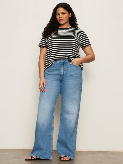 Perfect Textured Tee Black/Chalk Stripe Extended Sizing - Sanctuary Clothing
